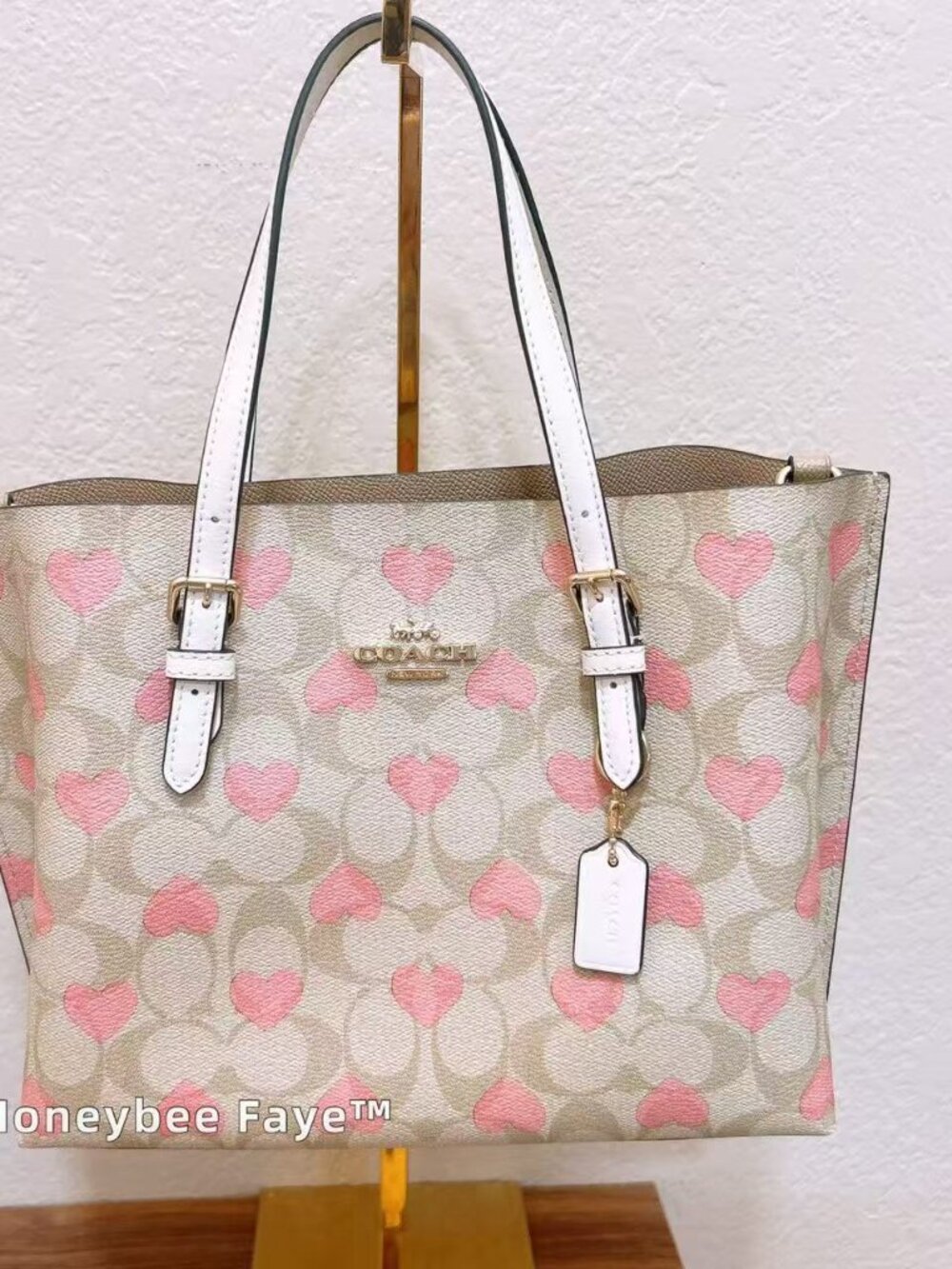 NWT Coach Mollie Tote 25 In Signature Canvas With Heart Print CP057